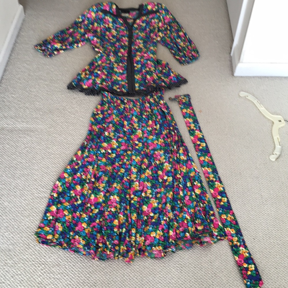 Diane Fretz 100% Rayon dress